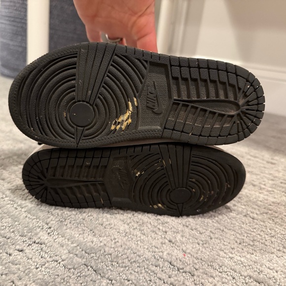 Nike Jordan 1 Mid Toddler Boys Gold and Black Hightop Sneakers - Sz 11 - Picture 9 of 9